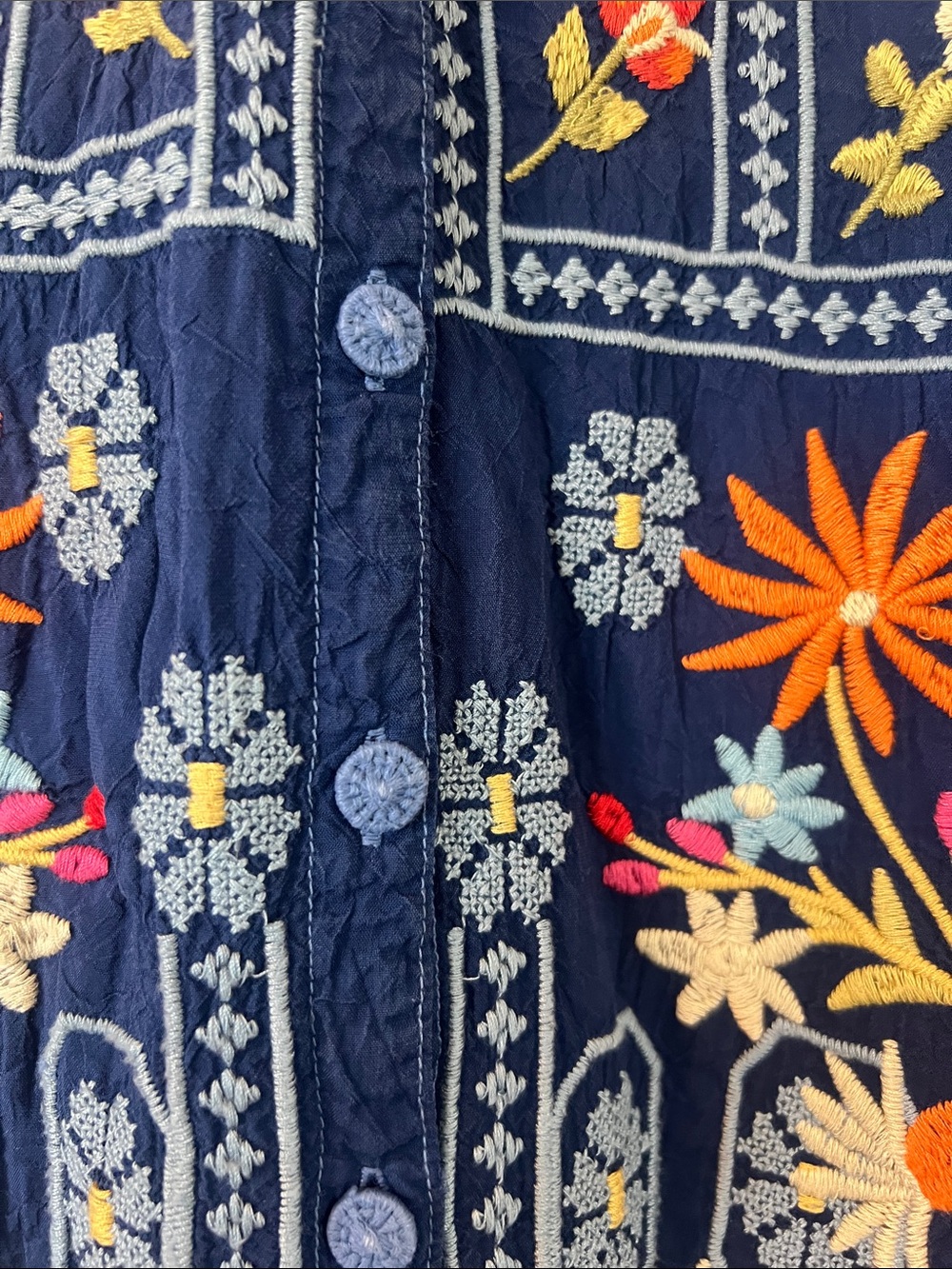 Like New Johnny Was Royal Blue Embroidered Floral Button-Front Blouse Large - Picture 3 of 9